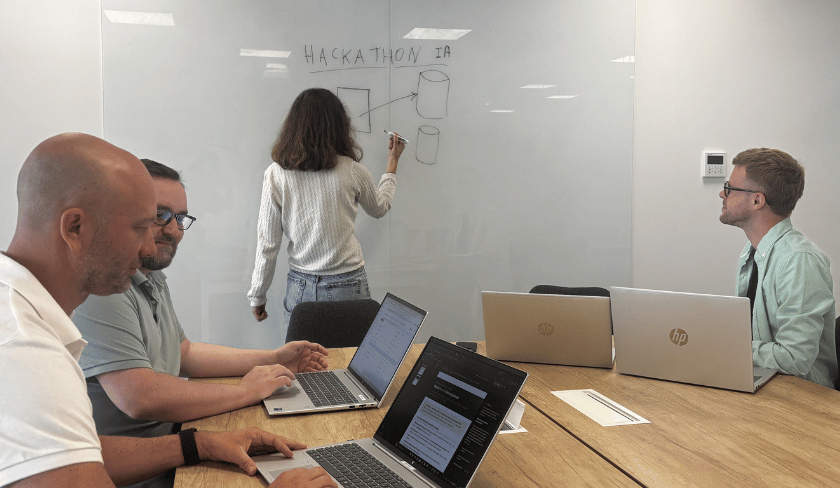 Collaborateurs Ntico en formation à l'IA